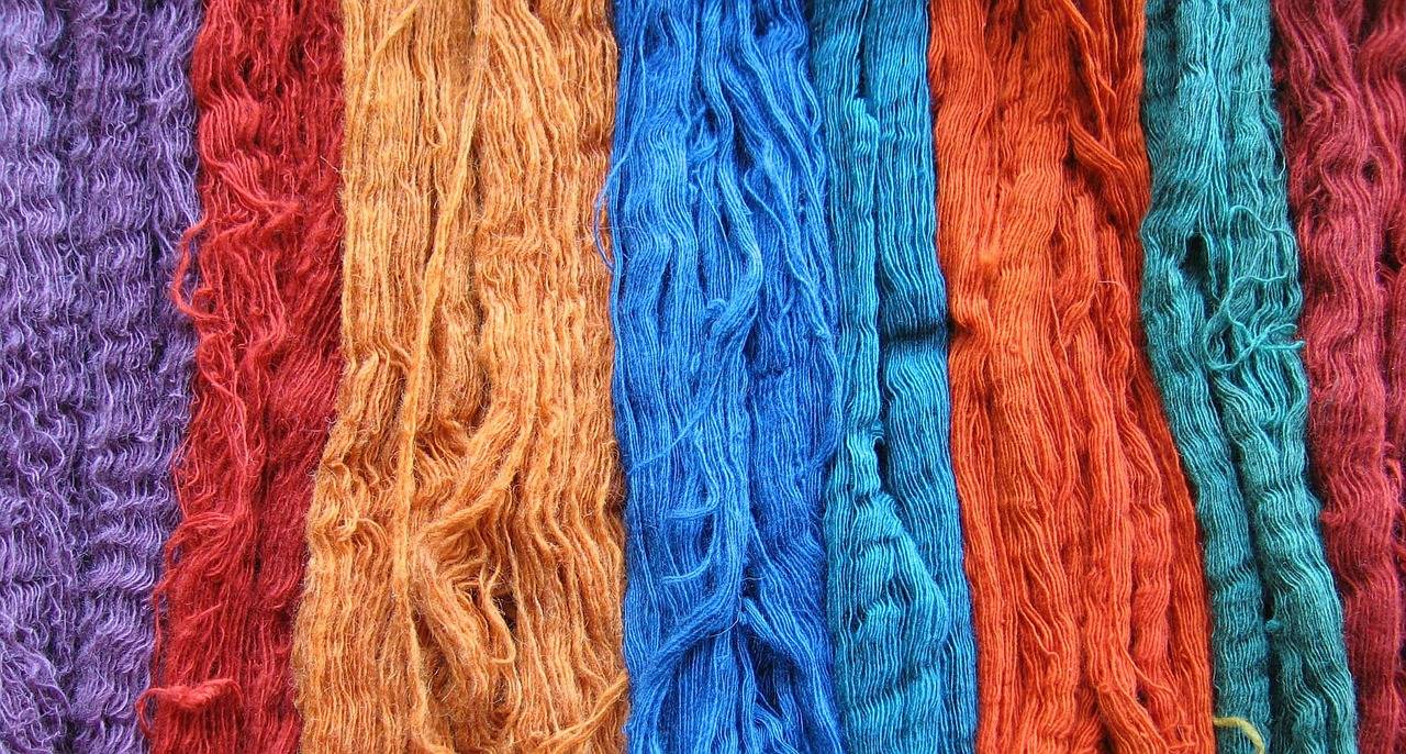 wool skeins 593794 1280